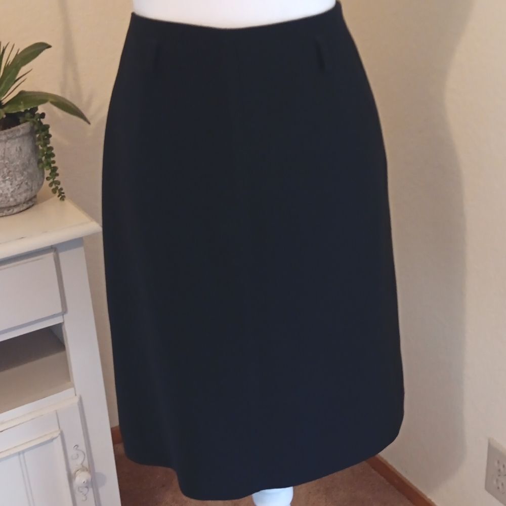 Jones New York Crepe Skirt
